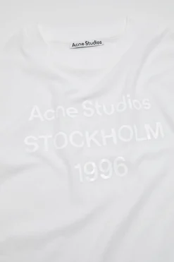 White 1996 logo t-shirt