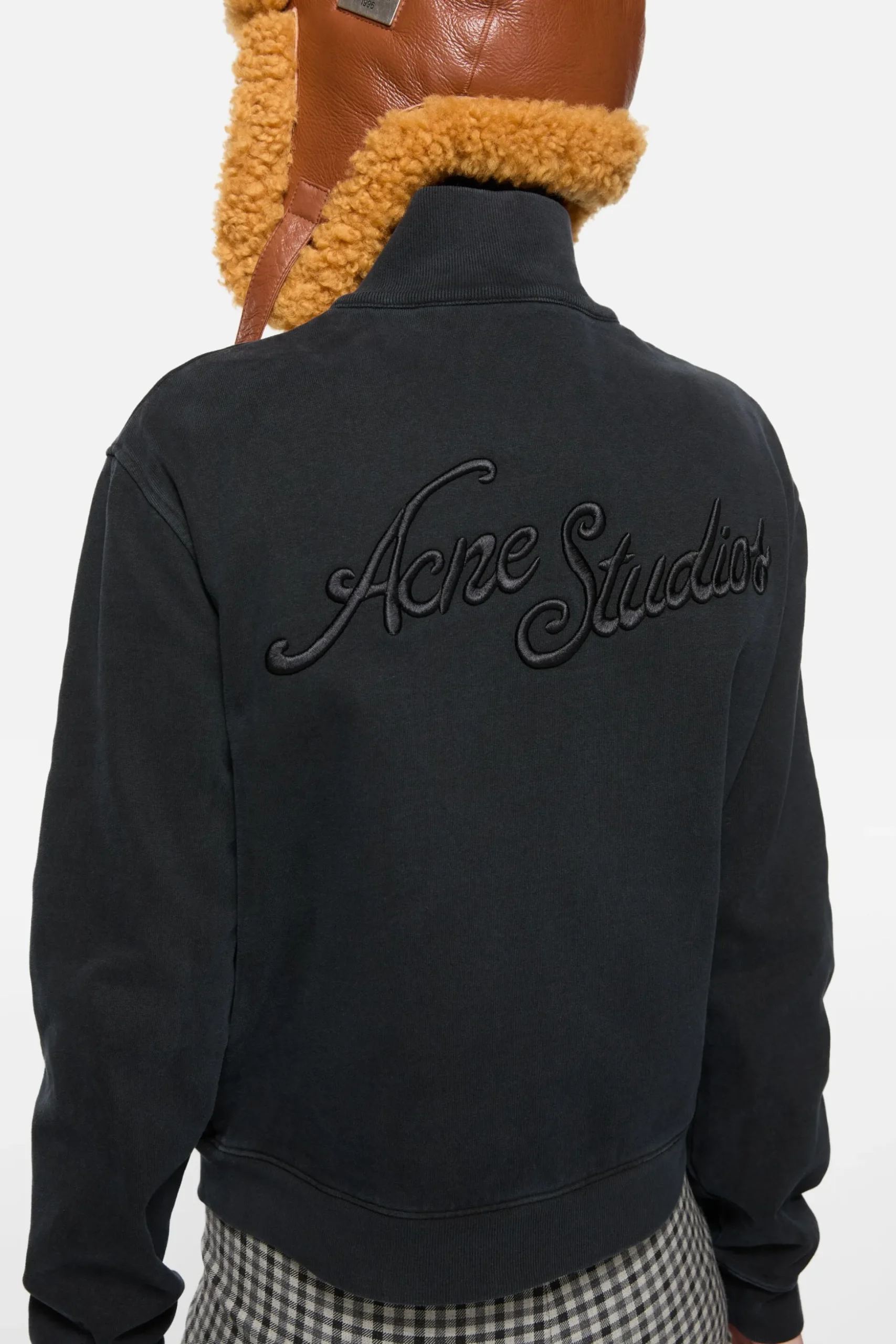 Zip-up sweatshirt
